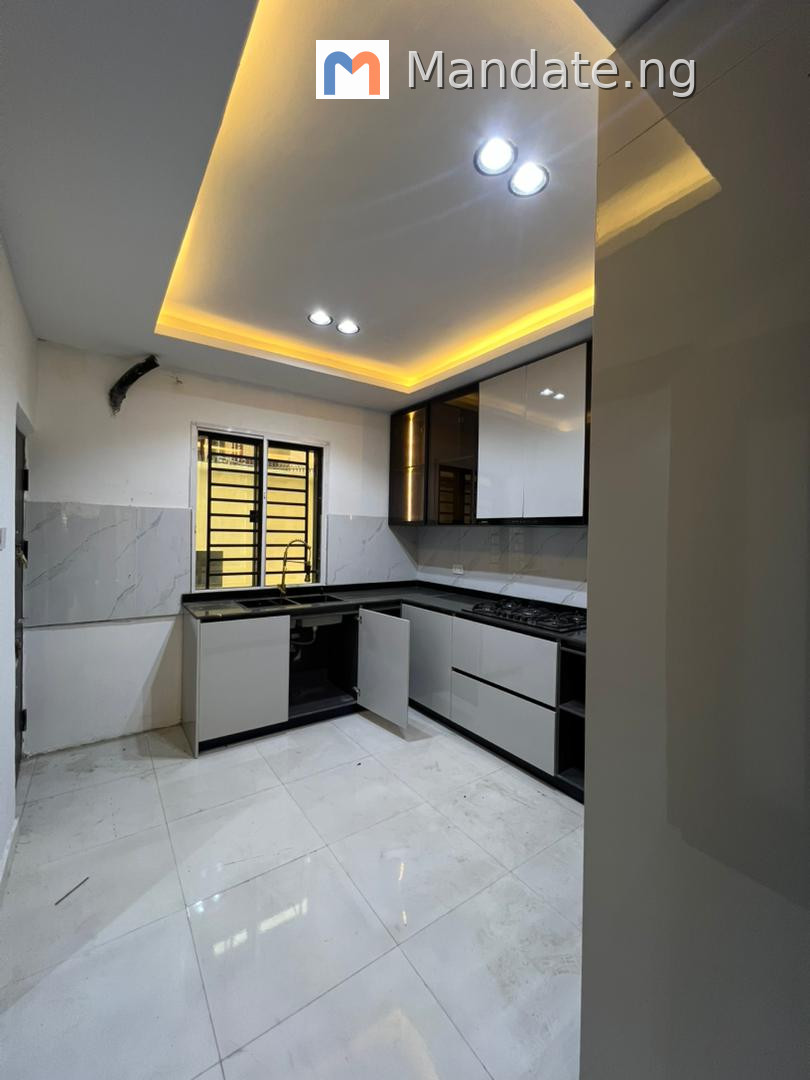 3 Bedroom Maisonette with BQ To Let in Abraham Adesanya, Lagos Lease in in Abraham Adesanya, Lagos Adesanya Abraham Adesanya Lagos photo 17