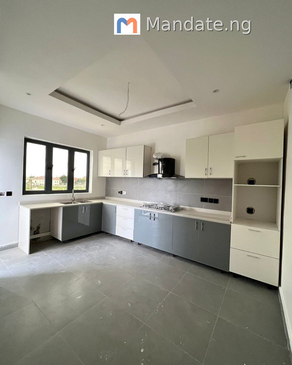 3 bedroom with BQ in Ologolo Lekki for rent For Rent in in Ologolo, Lekki Ologolo Ologolo Lagos photo 2