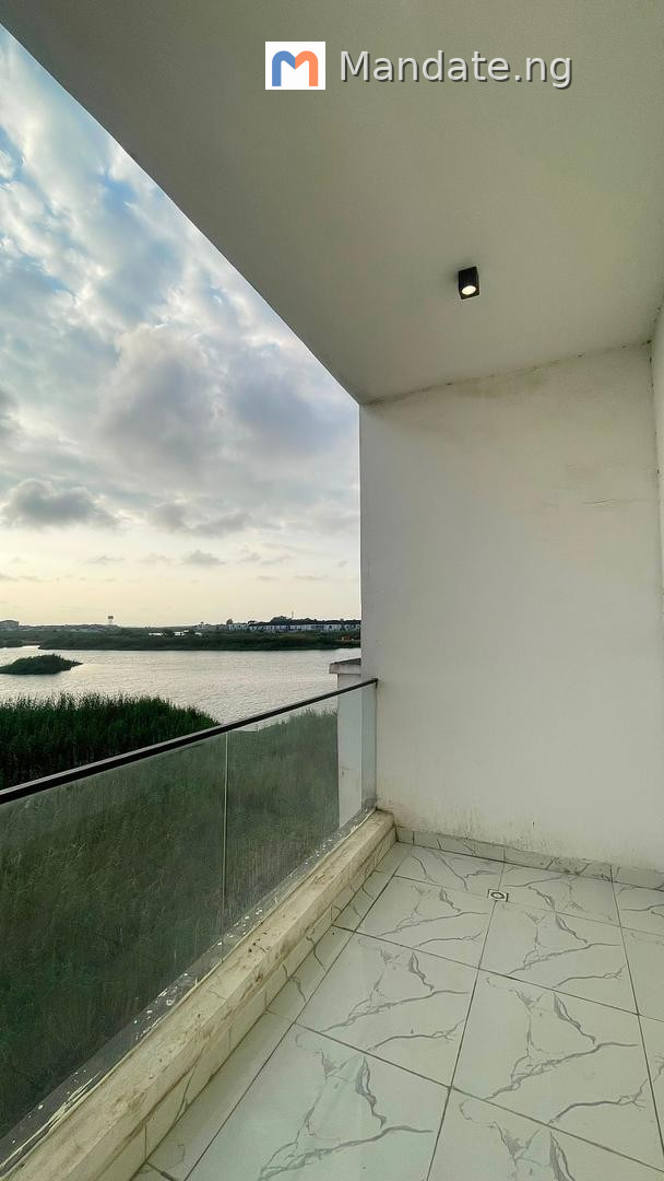 Brand new 6 bedroom fully detached duplex in Chevron For Rent in in Chevron Isheri Olofin Lagos photo 3
