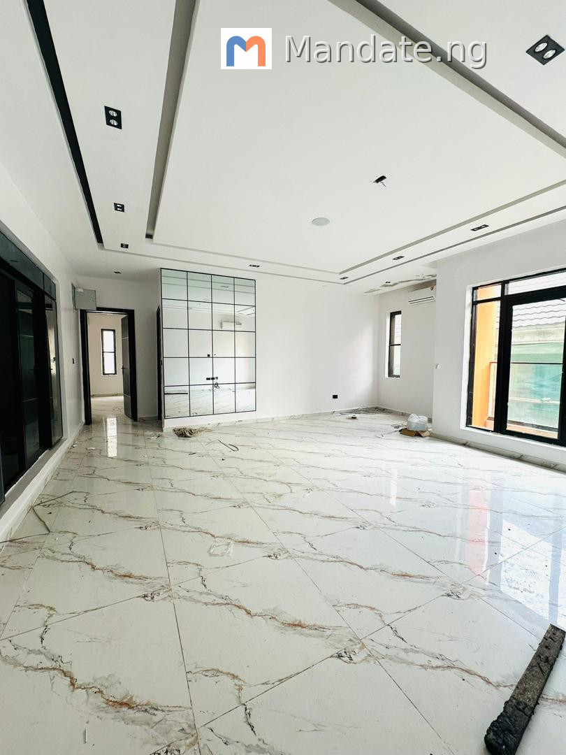Luxury 2 Bedroom Apartment With Elevator + Gym + Swimming Pool For Rent in in Ilasan, Lekki Ilasan Lekki Lagos photo 3