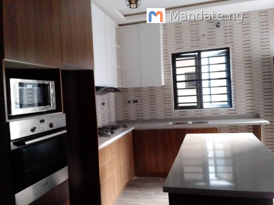 5 Bedroom Fully Detached Duplex with BQ for Sale in Ajah For Sale in in Thomas Estate, Ajah, Lagos Thomas Estates Ajah Isheri Olofin Lagos photo 8