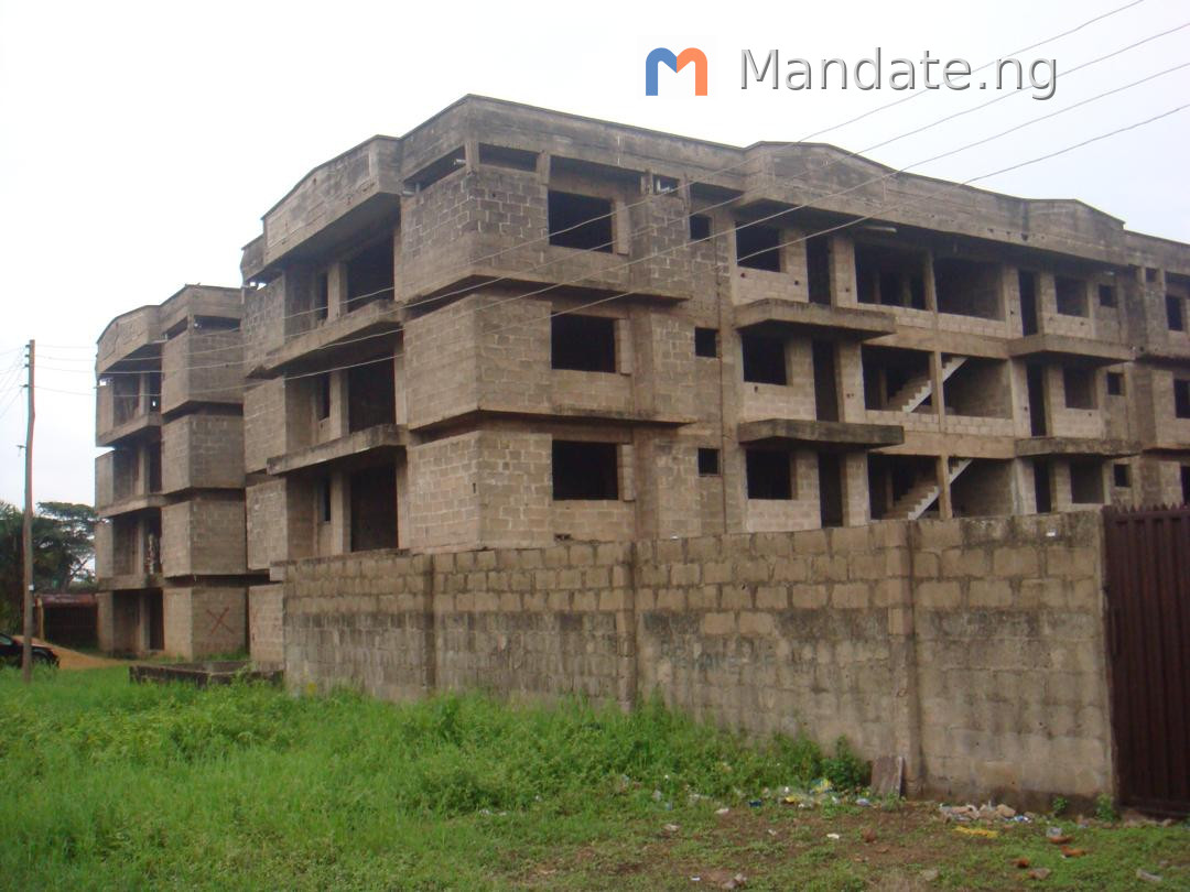 12 Units of 3 Bedrooms Flats in Gowon Estate, Egbeda For Sale in in Gowon Estate, Egbeda Egbeda Alimosho Lagos photo 2