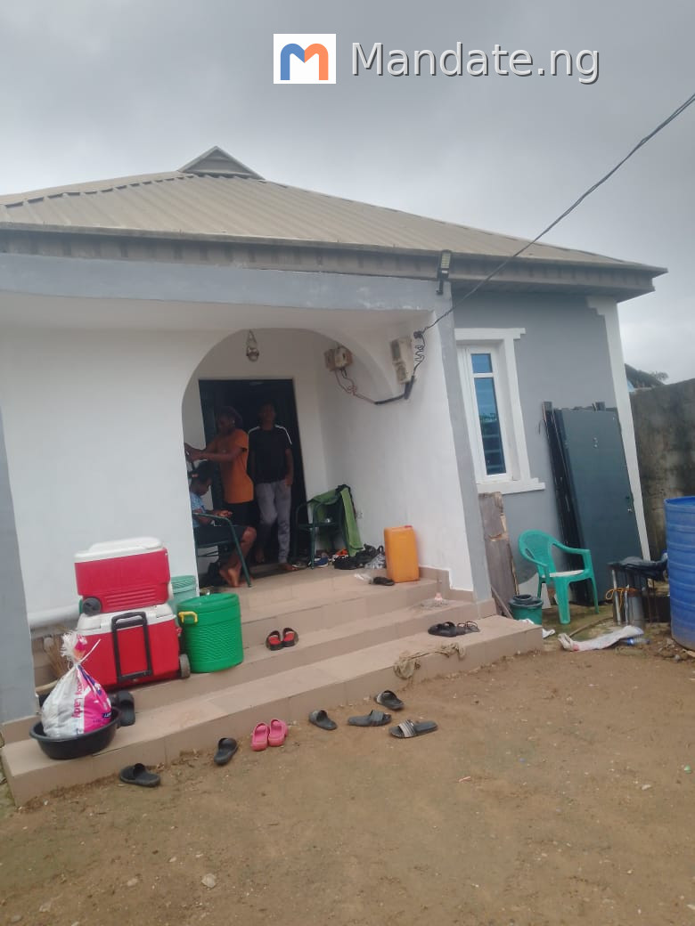 Standard 2 Bedroom Flat with Mini Flats in Iju Obawole For Sale in Londoner Avenue Iju Obawole, Lagos Obawole Lagos photo 2