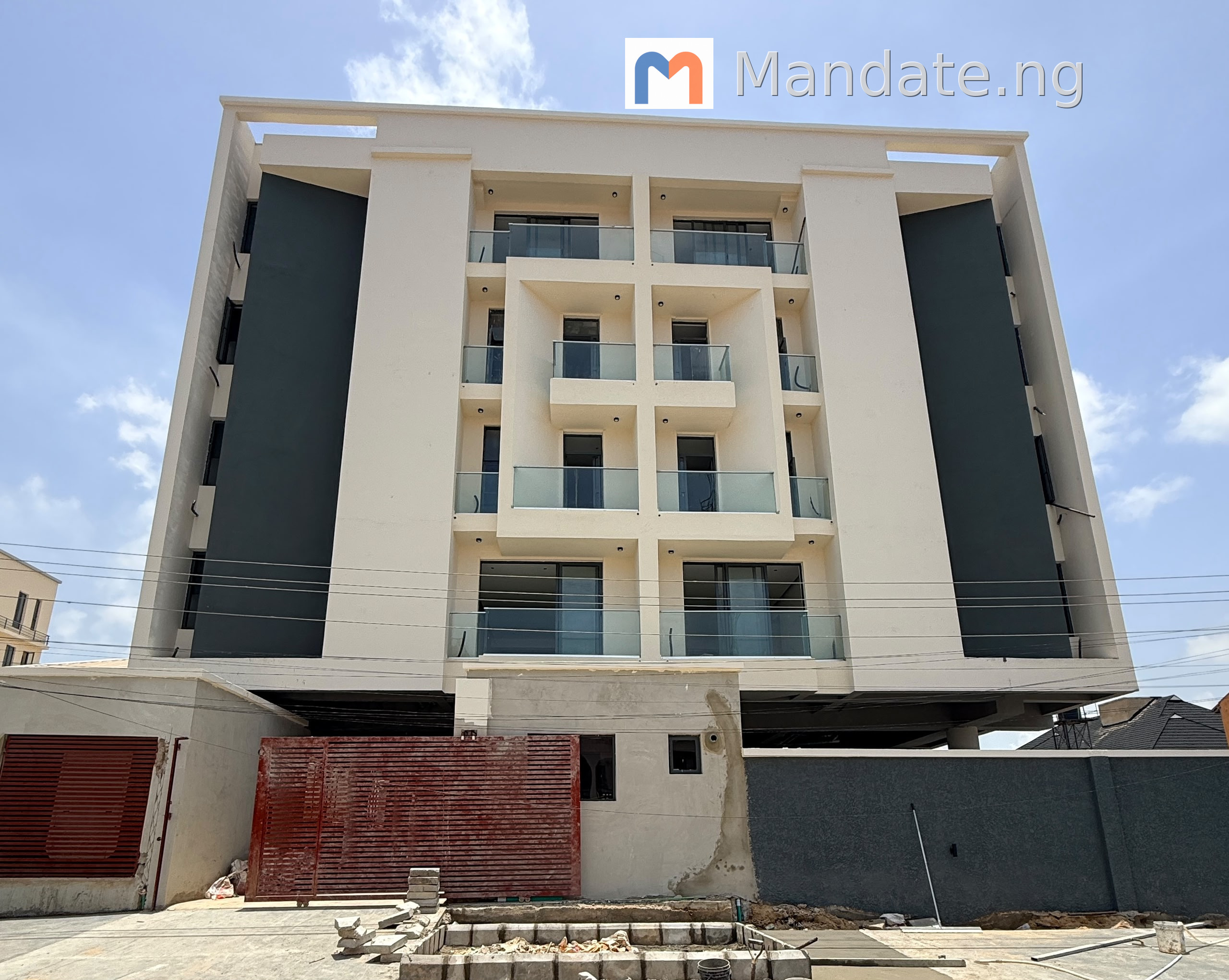 Furnished 3 Bedroom Flat Apartments located off Bourdillon Road For Sale in off Bourdillon Road, Lagos Lagos photo 4