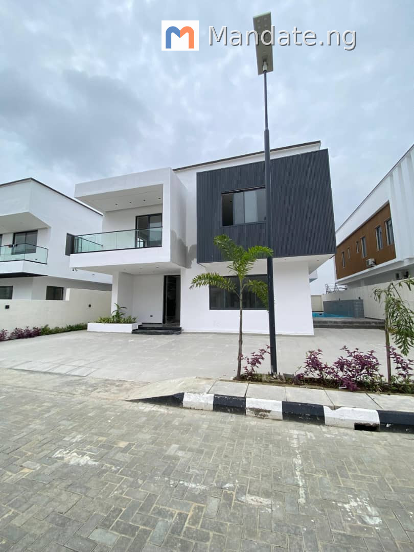 6 Bedroom Fully Detached Duplex with Elevator in Lekki Phase 1 For Sale in in Lekki Phase 1 Lekki Phase Lekki Lagos photo 2