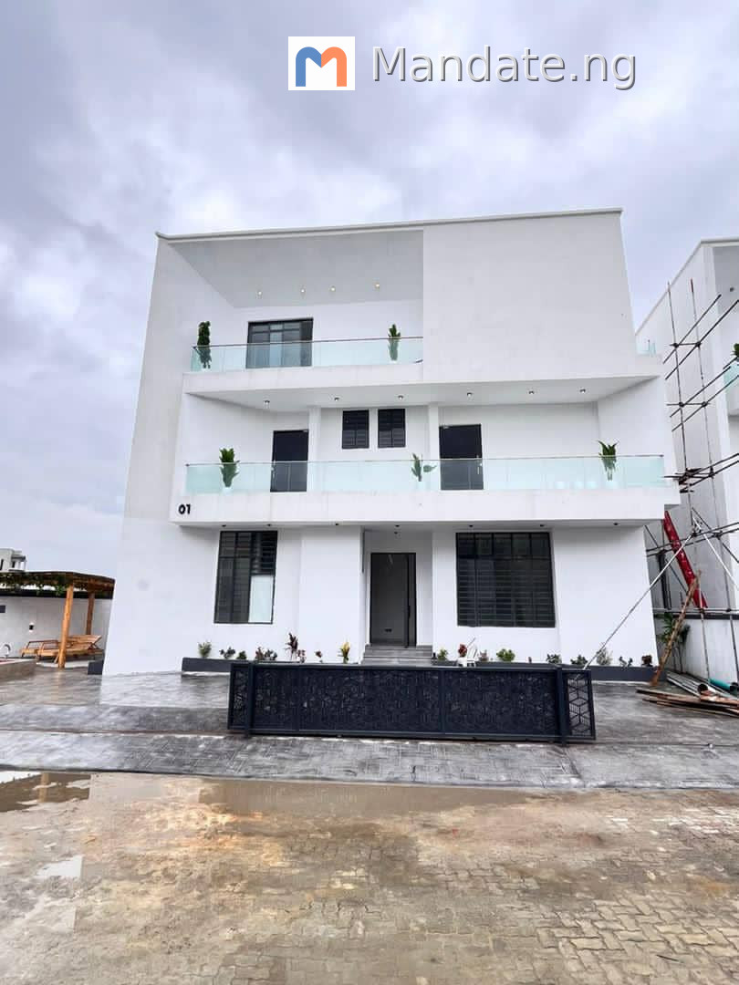 5 Bedroom Terrace Duplex with Swimming Pool in Parkview Estate, Ikoyi For Sale in in Parkview Estate, Ikoyi VI Ikoyi Lagos photo 2