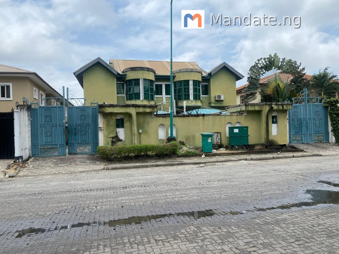 Distress Sale of 5 Bedroom Luxury Mansion in Ajah For Sale in in a top notch serene estate, Ajah Ago Lagos photo 2
