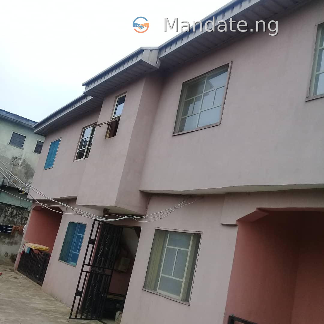 4 Bedroom Flats for Sale in Ikotun, Alimosho LGA For Sale in Opp Ikotun -Igando LCDA, Behind First Bank Plc, Ikotun Igando Alimosho Lagos photo 4