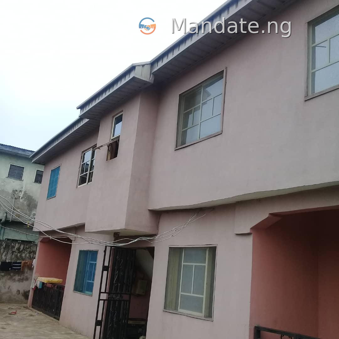 4 Bedroom Flats for Sale in Ikotun, Alimosho LGA For Sale in Opp Ikotun -Igando LCDA, Behind First Bank Plc, Ikotun Igando Alimosho Lagos photo 6