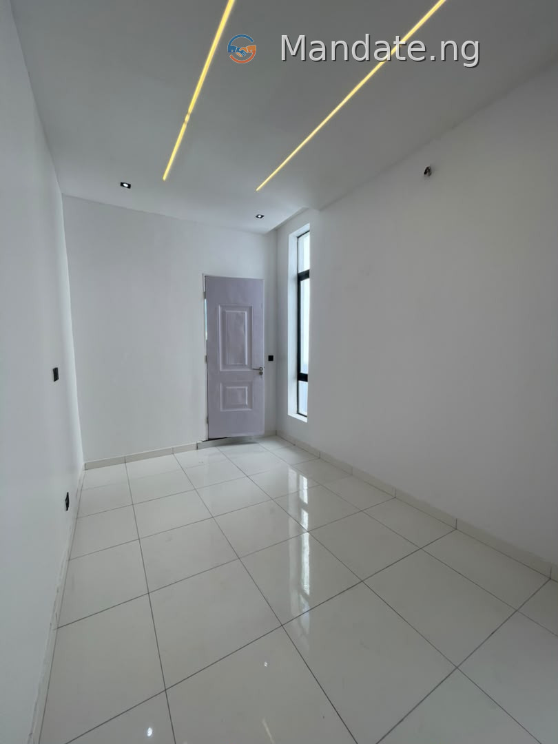 4 Bedroom Semi Detached Duplex for Sale in Ikota, Lekki For Sale in in Ikota, Lekki Ikota Lagos photo 5