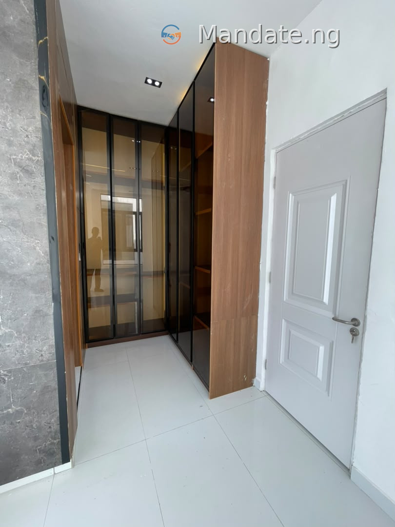 4 Bedroom Semi Detached Duplex for Sale in Ikota, Lekki For Sale in in Ikota, Lekki Ikota Lagos photo 9
