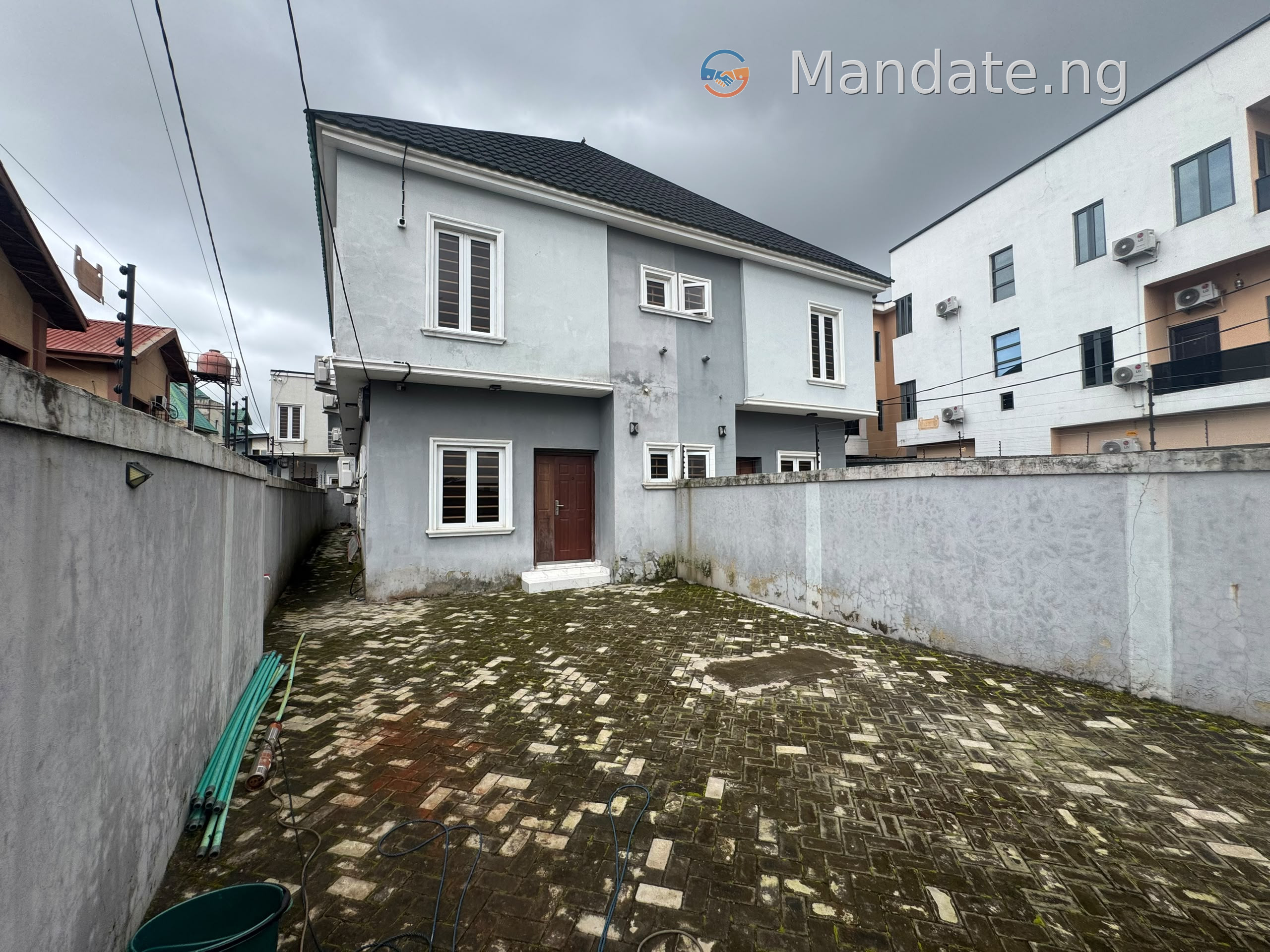 4 Bedroom Semi Detached Duplex in Secured Estate Opposite Omole Phase 1 For Sale in Opposite Omole Phase 1, Lagos Lekki Phase 1 Ago Lagos photo 2