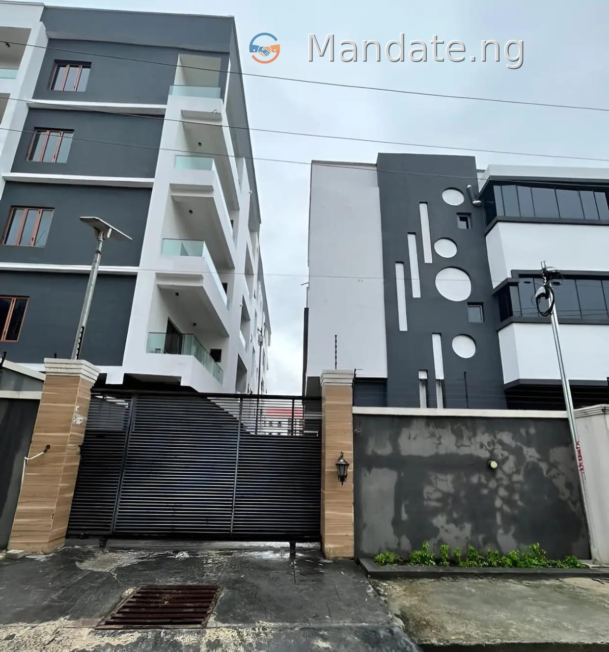 Four (4) Bedroom Duplex For Sale in Megamound Estate, Lagos For Sale in in Megamound Estate, Ikota, Lagos Isheri Olofin Lagos photo 3