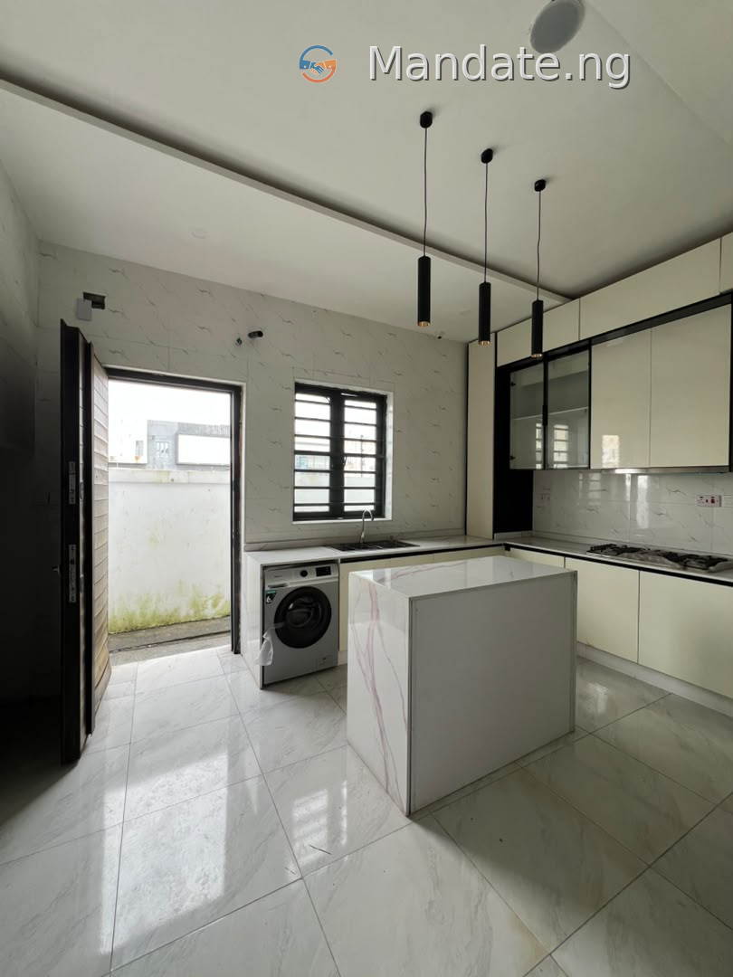 Brand New 4 Bedroom Detached Duplex with Swimming Pool for Rent in Lekki For Rent in Orchid Road, Lekki Orchid Lagos photo 9