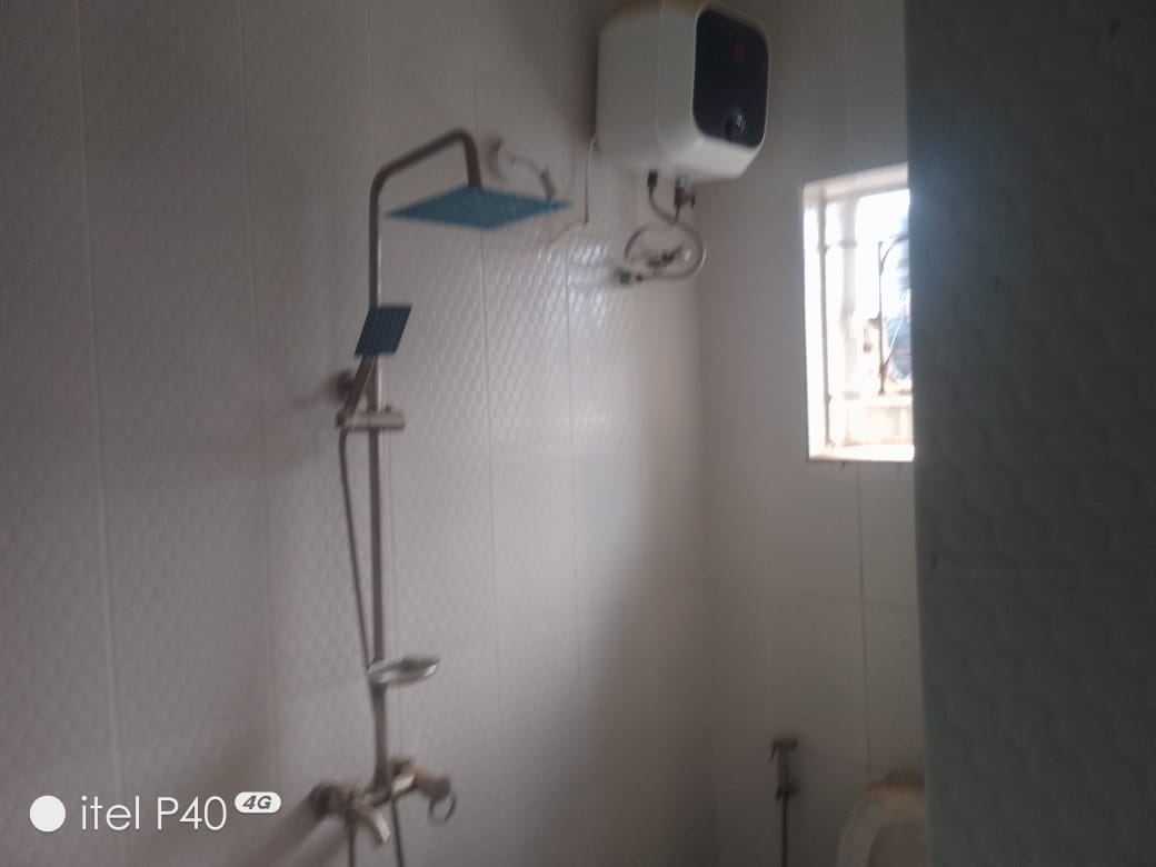 Mini Flat at Aboru, Lagos For Rent in at Aboru by akinola off iyana ipaja, Lagos Aboru Alimosho Lagos photo 5