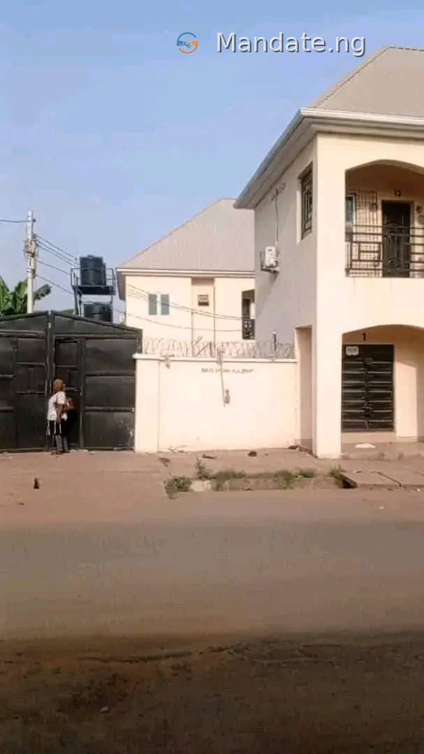 Plaza for Sale in High Level, Makurdi For Sale in on Katsina-Ala Street, High Level, Makurdi Makurdi Benue photo 4
