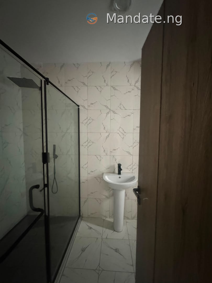 Luxury 2 Bedroom Apartment for Sale in Lekki Phase 1 For Sale in in Lekki Phase 1, Lagos Lekki Phase 1 Lekki Lagos photo 4