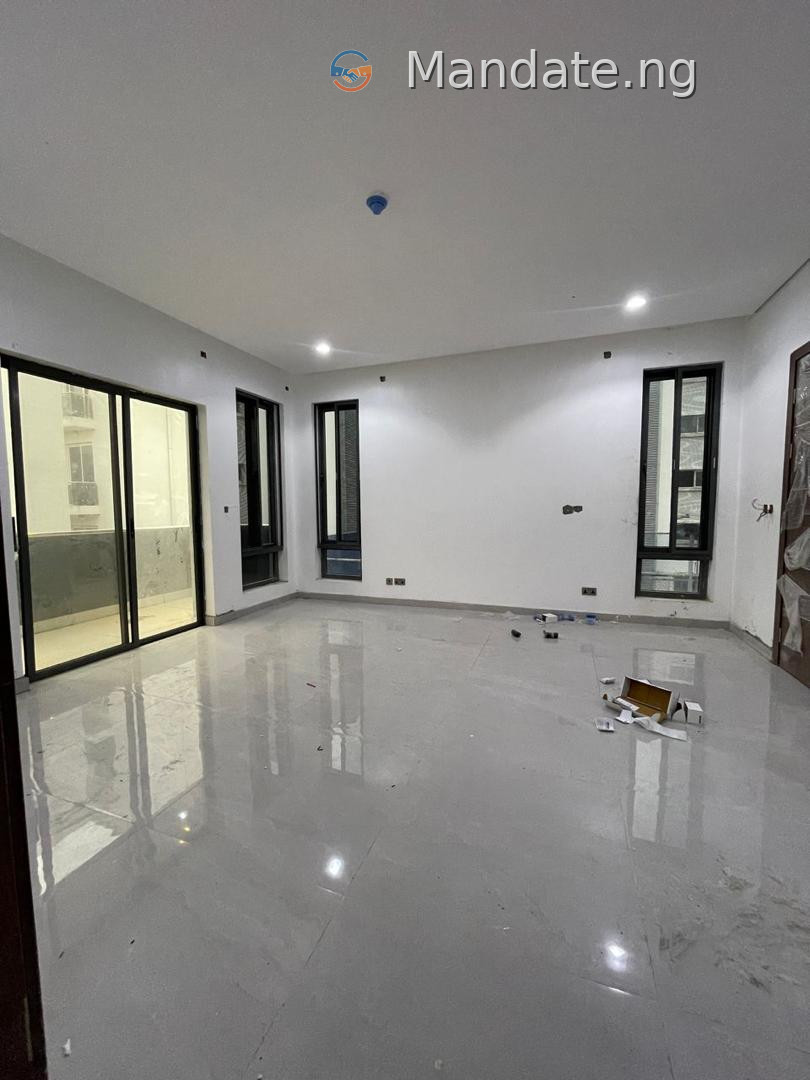 Spacious 6 Bedroom Fully Detached Duplex with Pool in Ikoyi For Sale in off bourdilion road ikoyi, Ikoyi Old Ikoyi Ikoyi Lagos photo 6