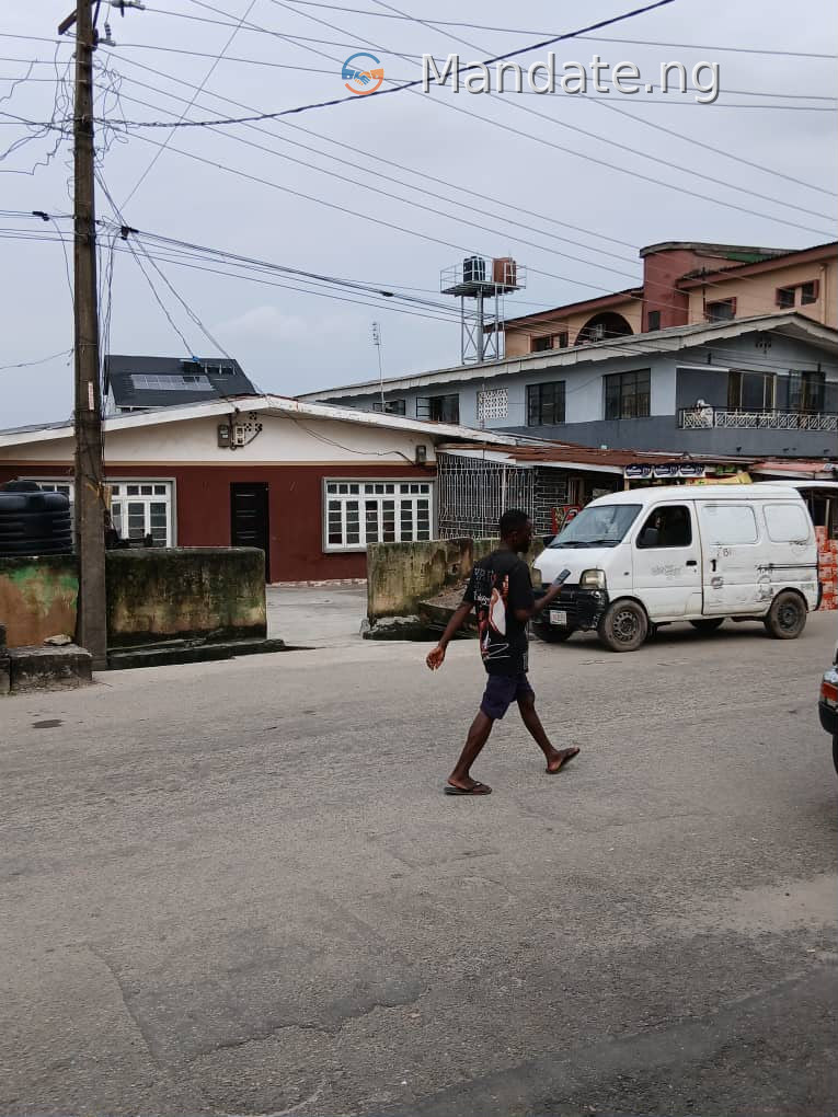 Vacant Bungalows on 289 sqm of Land in Gbagada, Lagos For Sale in in Gbagada, Lagos Gbaga Lagos photo 1
