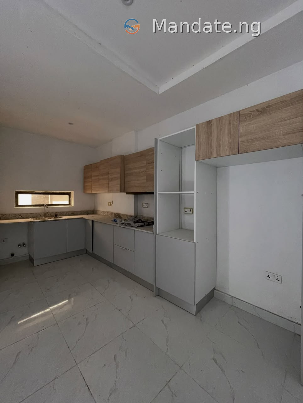2 Bedroom Maisonette for Rent in Lekki Phase 1 For Rent in in Lekki Phase 1, Lagos Lekki Phase 1 Lekki Lagos photo 3