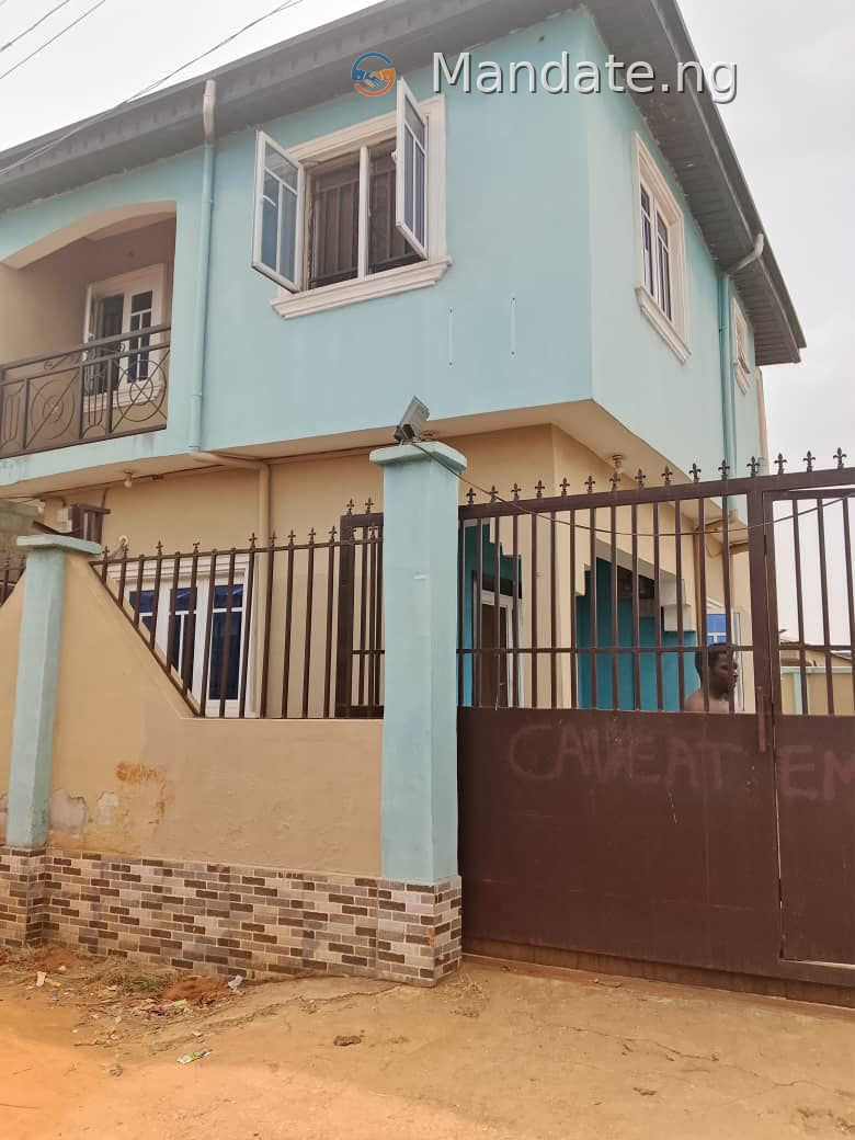 3 Bedroom Duplex off Command Road, Amikanle, Lagos For Sale in off Command road, Amikanle, Lagos Amikanle Command Alagbado Lagos photo 1