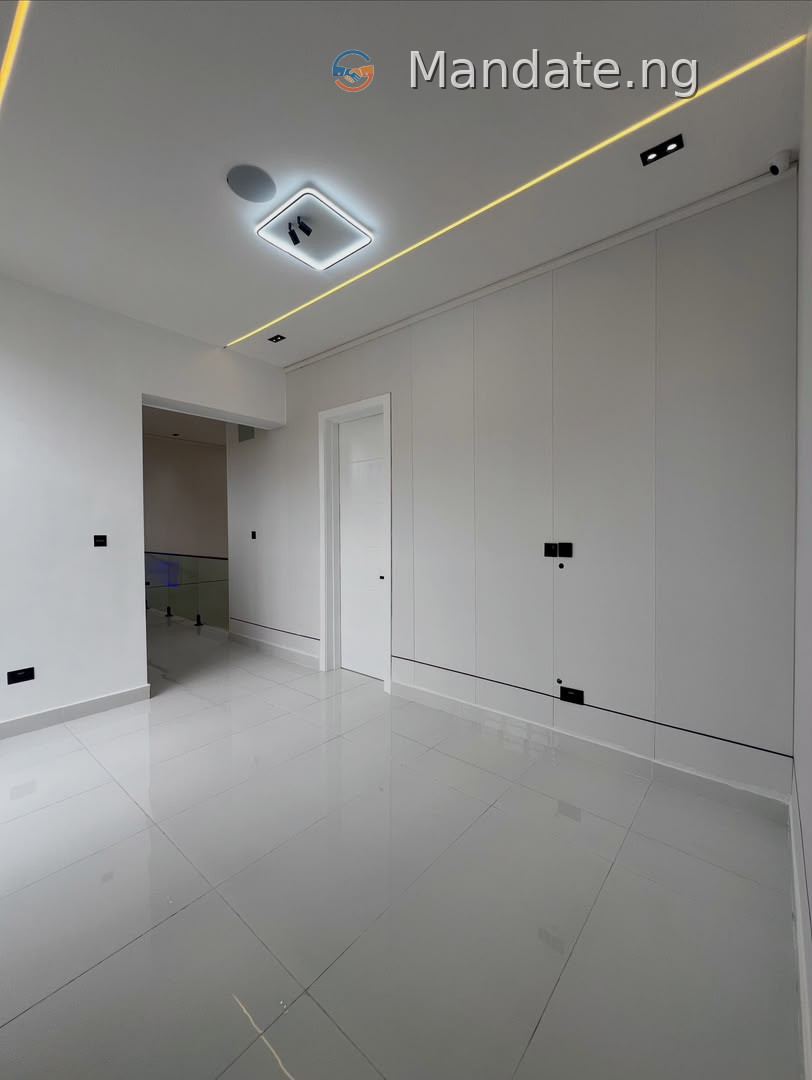 Contemporary 5 Bedroom Detached Duplex for Sale in Lekki For Sale in at Orchid Road, Lekki Orchid Lagos photo 25