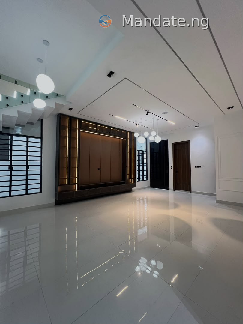 Contemporary 5 Bedroom Detached Duplex for Sale in Lekki For Sale in at Orchid Road, Lekki Orchid Lagos photo 7
