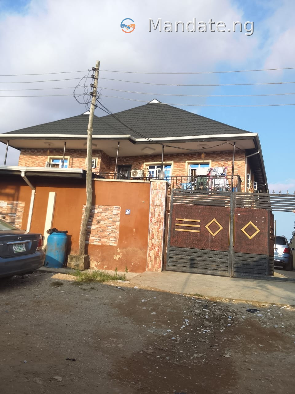 Building with two bedroom and self-contained rooms in Igando Phase 1 For Sale in in Igando Phase 1 Igando Alimosho Lagos photo 4
