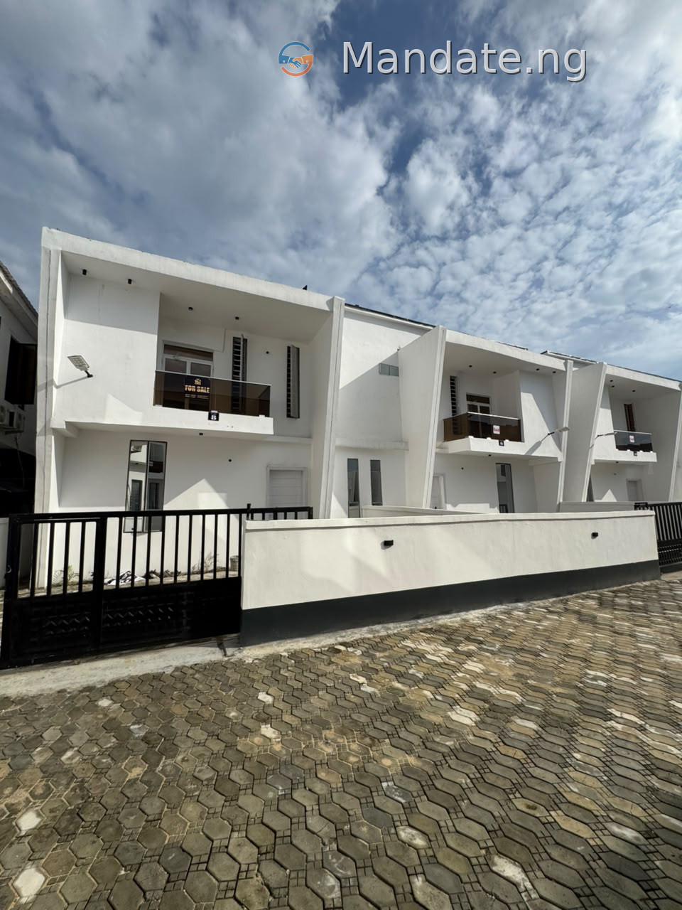 Building with two bedroom and self-contained rooms in Igando Phase 1 For Sale in in Igando Phase 1 Igando Alimosho Lagos photo 5