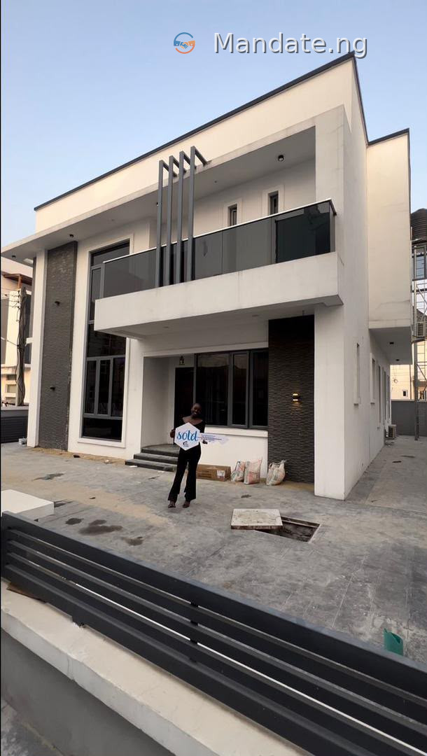 Luxurious Newly Built 4 Bedroom Semi Detached Duplex with Boys Quarters in Orchid Road, Lekki For Rent in in Orchid road, Lekki Lagos Orchid Lagos photo 7