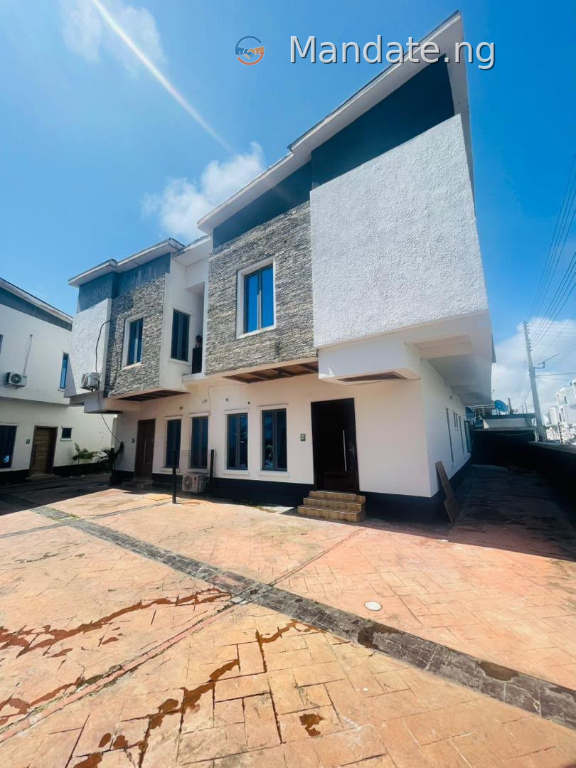 Luxurious Newly Built 4 Bedroom Semi Detached Duplex with Boys Quarters in Orchid Road, Lekki For Rent in in Orchid road, Lekki Lagos Orchid Lagos photo 4