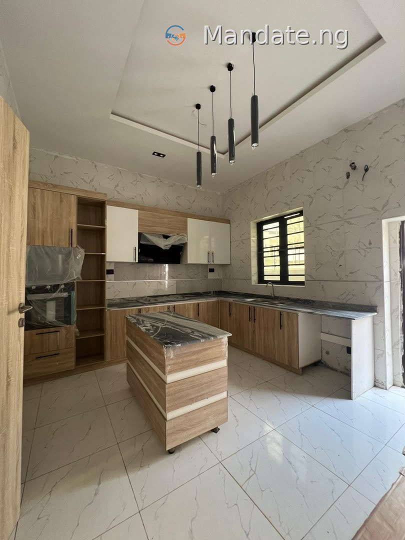 5 Bedroom Fully Detached Duplex for Rent in Lekki For Rent in at Orchid Road, Lekki Orchid Lagos photo 7