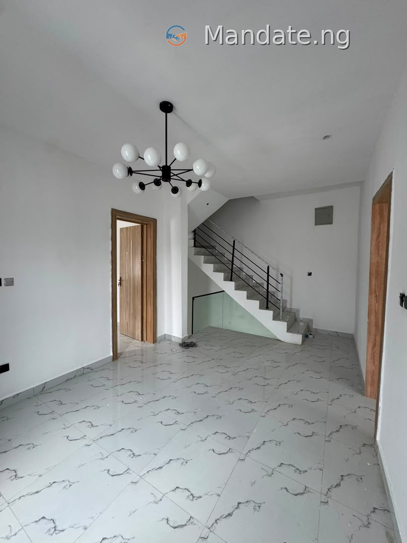 4 Bedroom Terrace Duplex for Rent in Lekki For Rent in Orchid Road, Lekki, Lagos Orchid Lagos photo 8