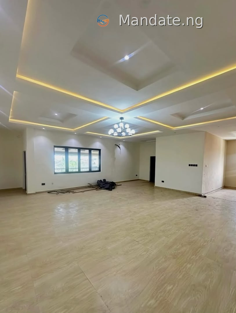 5 Bedroom Apartment with BQ for Rent in Lekki Phase 1 For Rent in in Lekki Phase 1, Lagos Lekki Phase Lekki Lagos photo 1