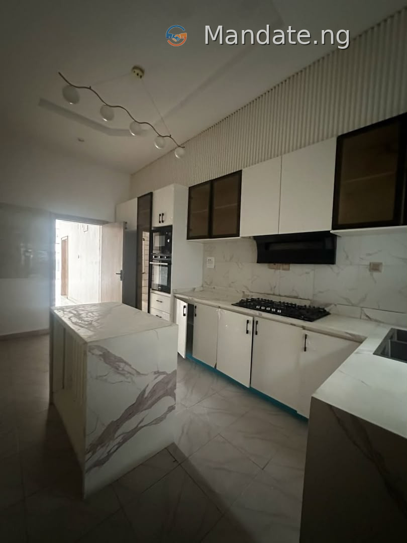 5 Bedroom Apartment with BQ for Rent in Lekki Phase 1 For Rent in in Lekki Phase 1, Lagos Lekki Phase Lekki Lagos photo 16