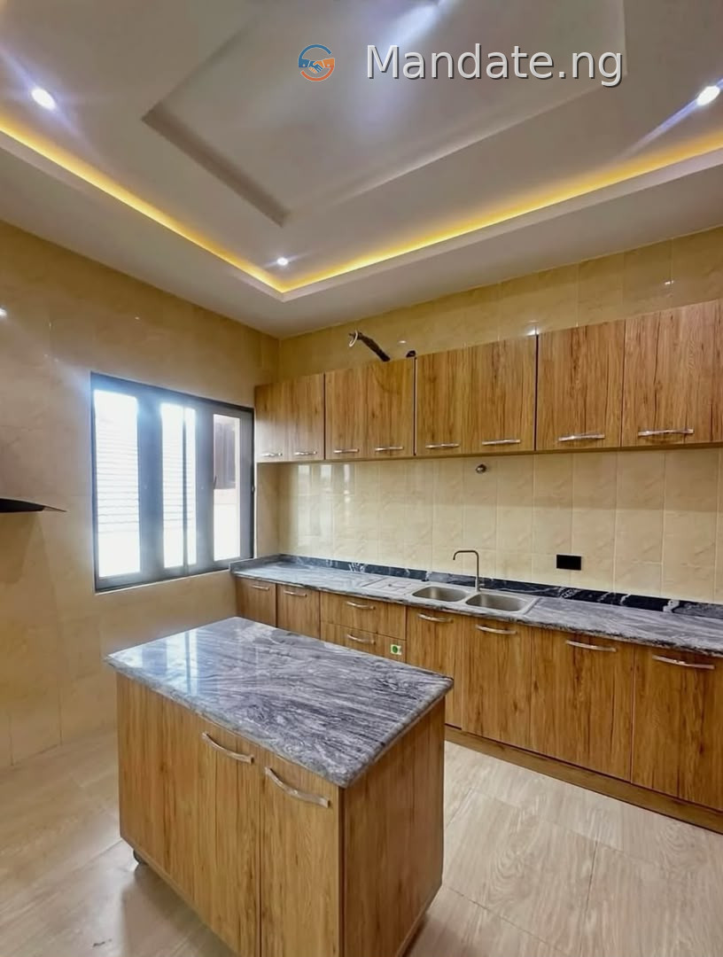 4 Bedroom Semi-Detached Duplex for Rent in Ikate, Lekki For Rent in in Ikate, Lekki Ikate Lekki Lagos photo 5