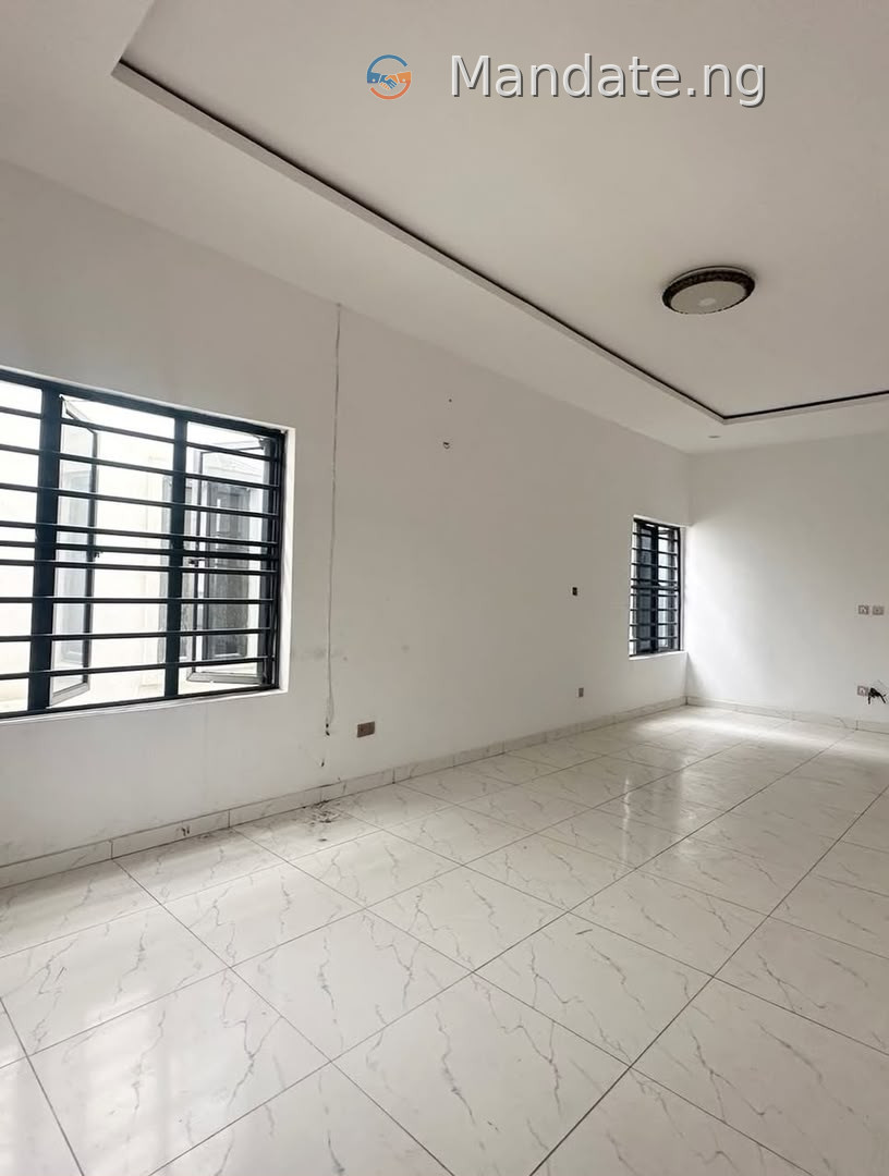 4 Bedroom Semi-Detached Duplex for Rent in Ikate, Lekki For Rent in in Ikate, Lekki Ikate Lekki Lagos photo 15