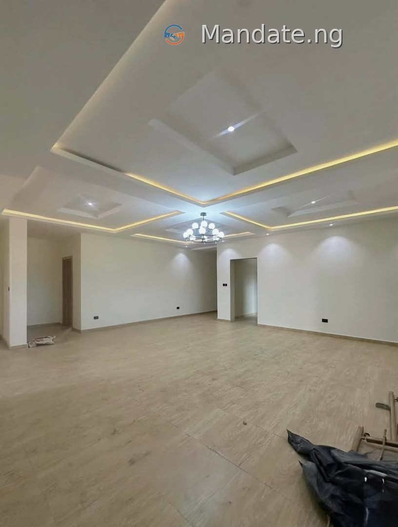 Luxury 2 Bedroom Apartment in Lekki Phase 1 For Sale in in Lekki Phase 1, Lagos Lekki Phase Lekki Lagos photo 15