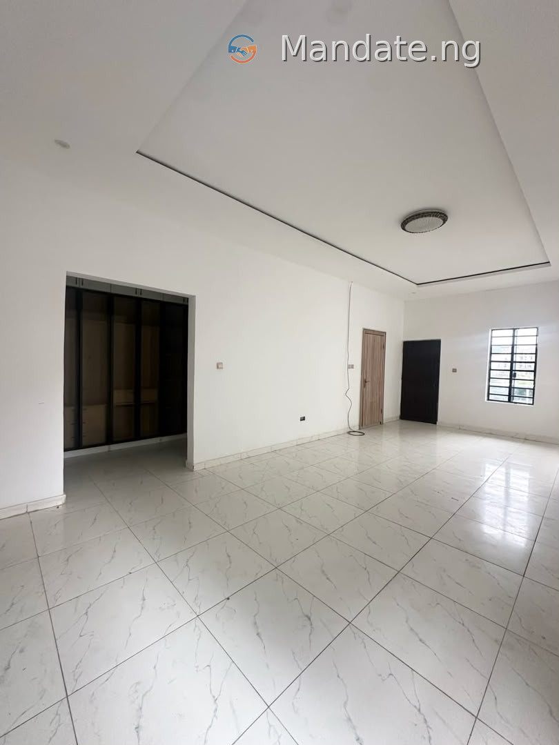 Luxury 2 Bedroom Apartment in Lekki Phase 1 For Sale in in Lekki Phase 1, Lagos Lekki Phase Lekki Lagos photo 17