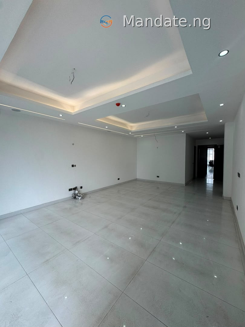 Luxury 2 Bedroom Apartment in Lekki Phase 1 For Sale in in Lekki Phase 1, Lagos Lekki Phase Lekki Lagos photo 25