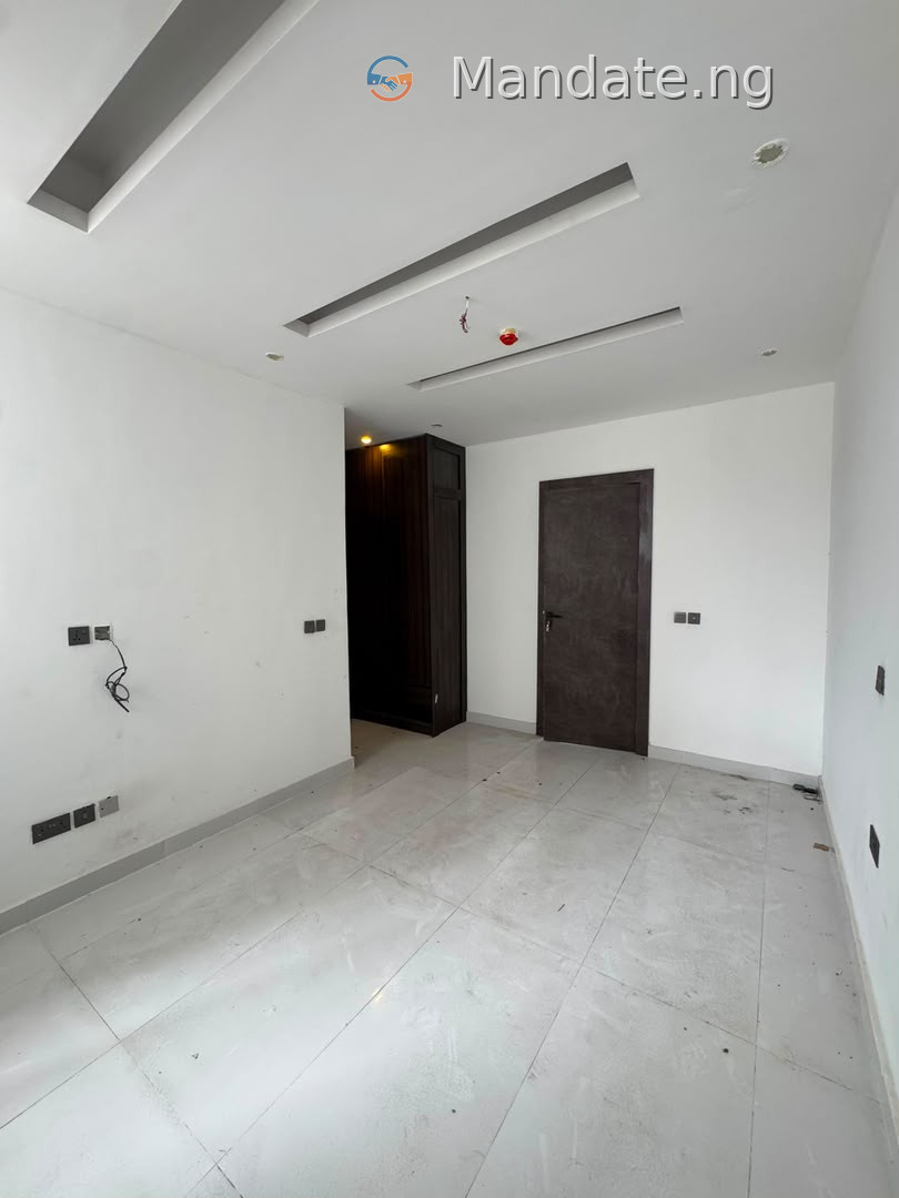 Luxury 2 Bedroom Apartment in Lekki Phase 1 For Sale in in Lekki Phase 1, Lagos Lekki Phase Lekki Lagos photo 27