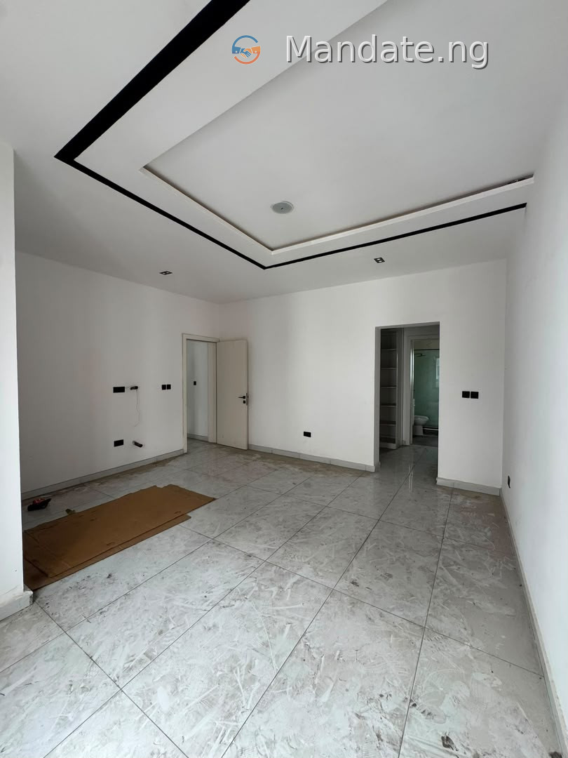 4 Bedroom Semi-Detached Duplex for Rent in Lekki Phase 1 For Rent in in Lekki Phase 1, Lagos Lekki Phase Lekki Lagos photo 3