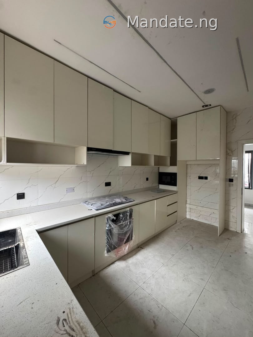 4 Bedroom Semi-Detached Duplex for Rent in Lekki Phase 1 For Rent in in Lekki Phase 1, Lagos Lekki Phase Lekki Lagos photo 13