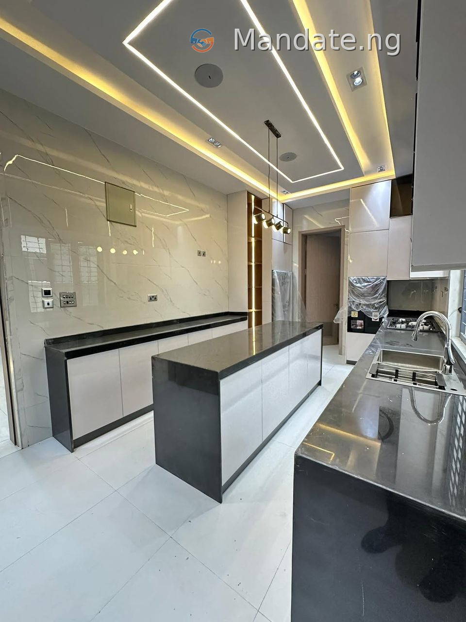 Contemporary 5 Bedroom Detached Duplex With Pool & Bq for sale For Sale in Freedom way , Lekki phase one Lekki Phase Ago Palace Way Lagos photo 3