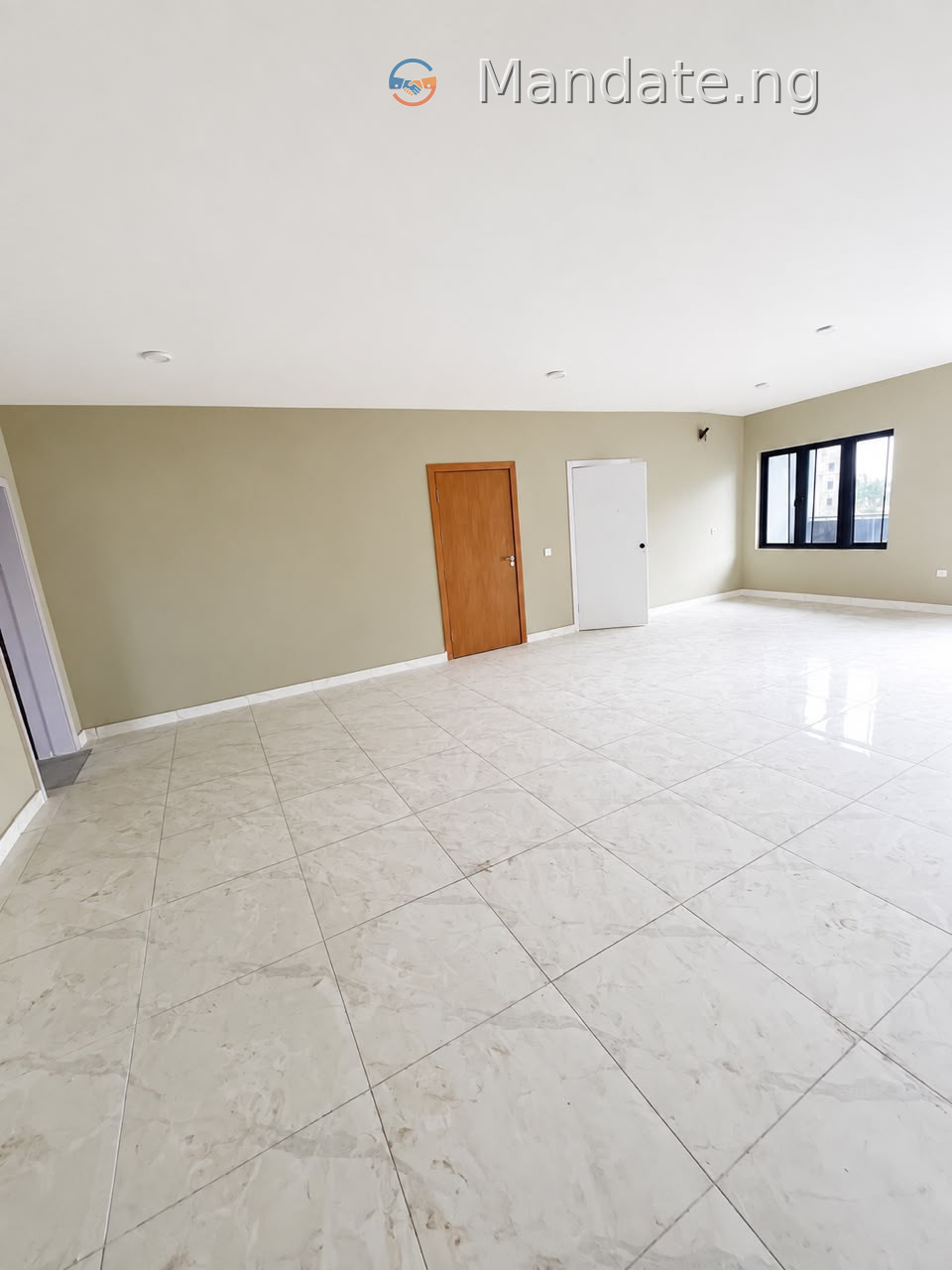 Spacious 3-bedroom apartment in Surulere Lease in @Surulere Surulere Lagos photo 2
