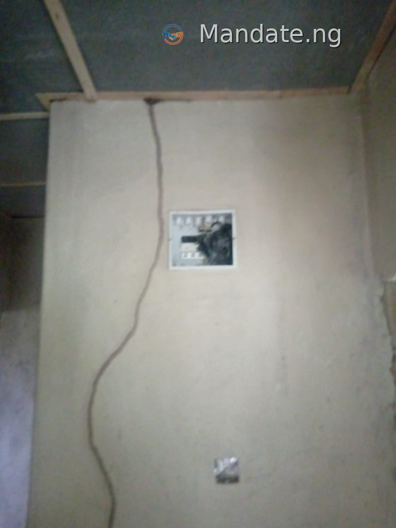 Four Miniflats on Full Plot at Abaren, Mowe For Sale in at Abaren off Adesan mowe Mowe Ogun photo 7