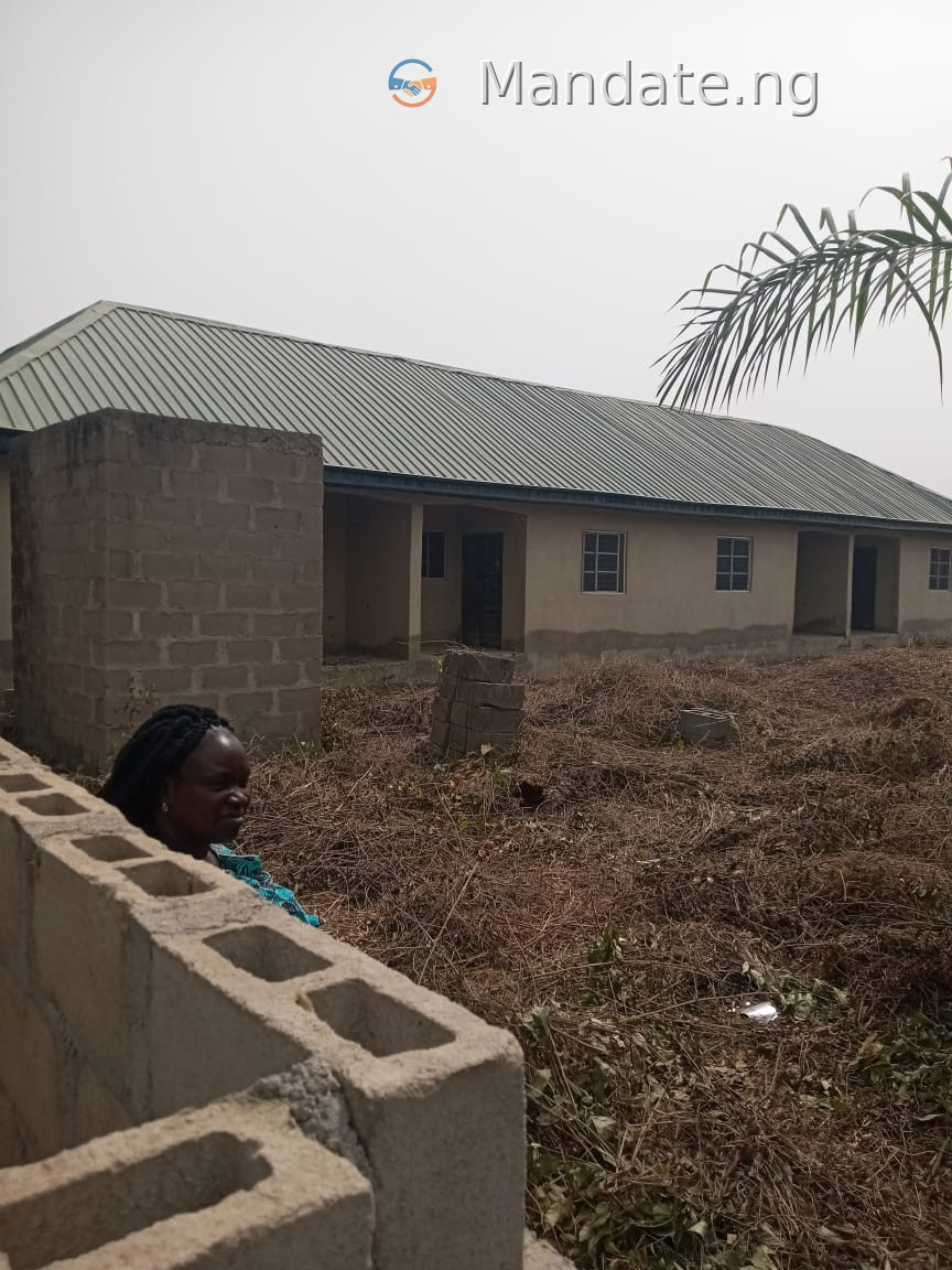 Four Miniflats on Full Plot at Abaren, Mowe For Sale in at Abaren off Adesan mowe Mowe Ogun photo 22