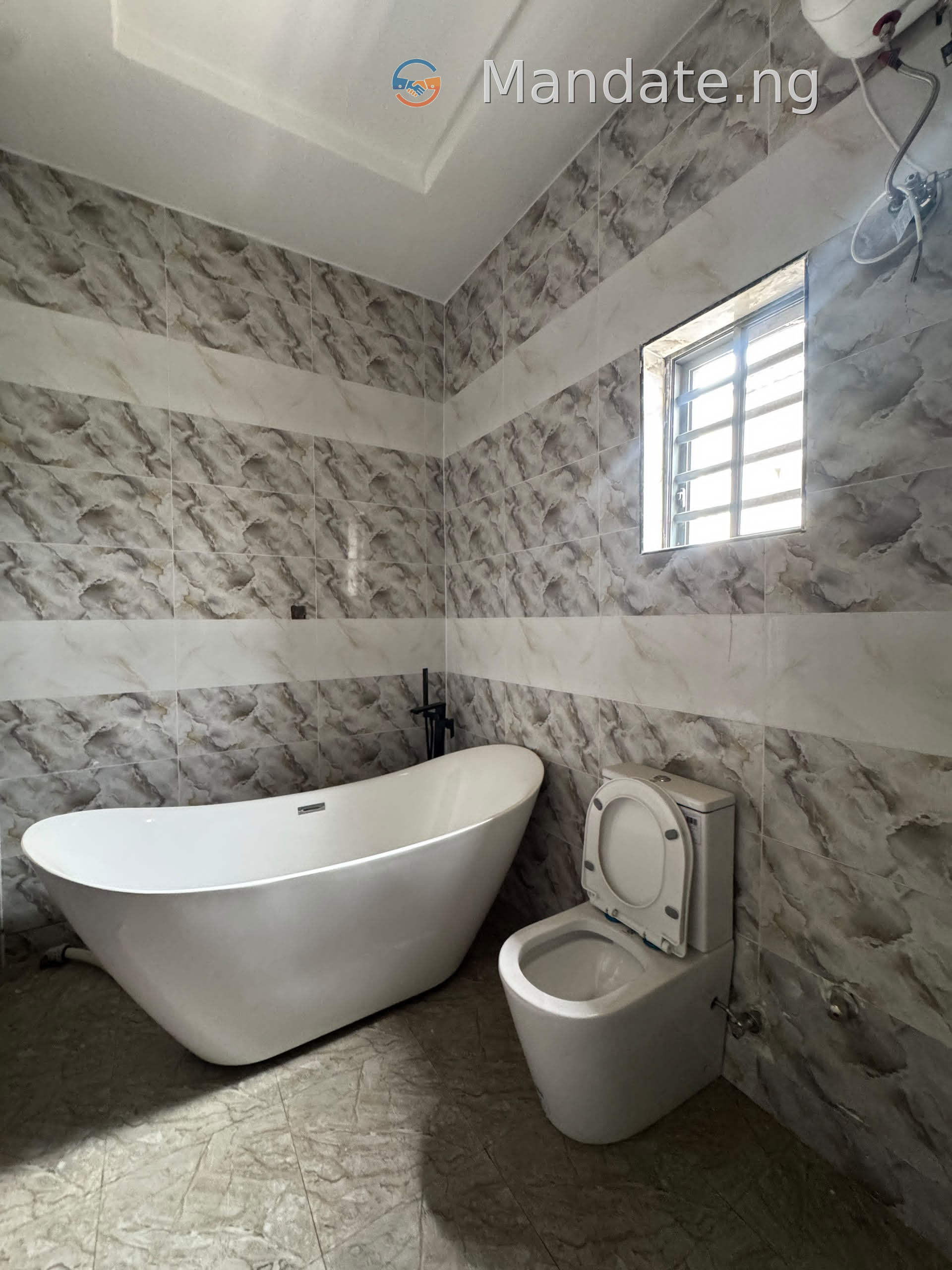 5-Bedroom Luxury Smart Home with Pent Floor in Osapa London For Sale in in Osapa London Osapa London Osapa Lagos photo 6