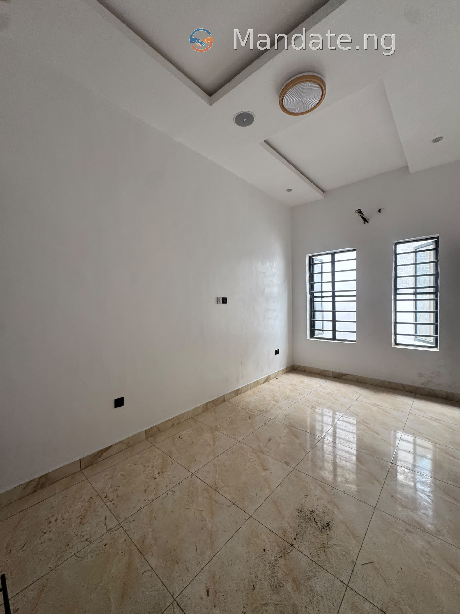 5-Bedroom Luxury Smart Home with Pent Floor in Osapa London For Sale in in Osapa London Osapa London Osapa Lagos photo 7