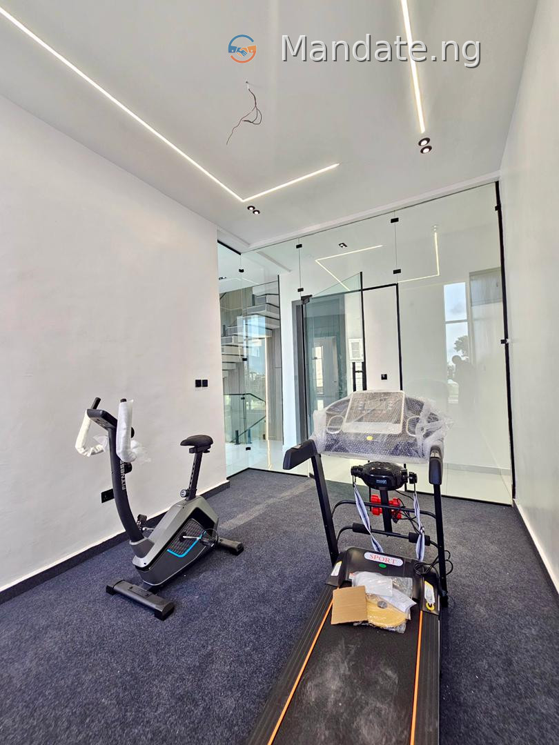 5-Bedroom Luxury Smart Home with Pent Floor in Osapa London For Sale in in Osapa London Osapa London Osapa Lagos photo 20